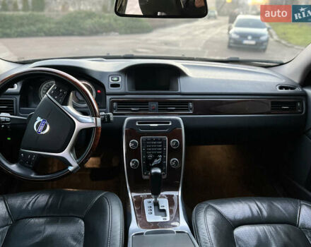 Вольво XC70 Cross Country, объемом двигателя 3 л и пробегом 322 тыс. км за 15200 $, фото 19 на Automoto.ua