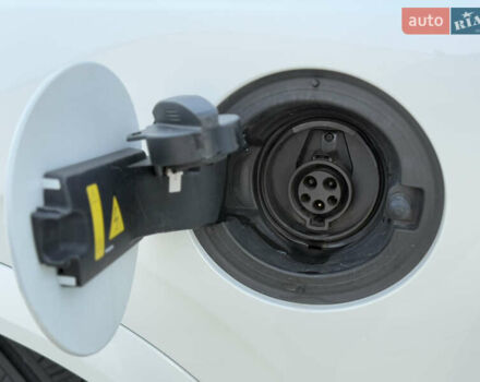 Білий Вольво XC90 Recharge, об'ємом двигуна 2 л та пробігом 80 тис. км за 46999 $, фото 15 на Automoto.ua