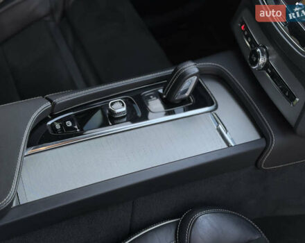 Білий Вольво XC90 Recharge, об'ємом двигуна 2 л та пробігом 80 тис. км за 46999 $, фото 21 на Automoto.ua