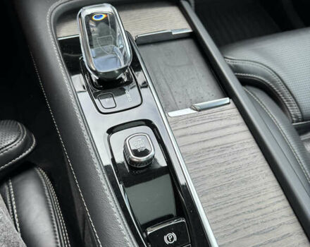 Вольво XC90 Recharge, объемом двигателя 1.97 л и пробегом 58 тыс. км за 59999 $, фото 50 на Automoto.ua