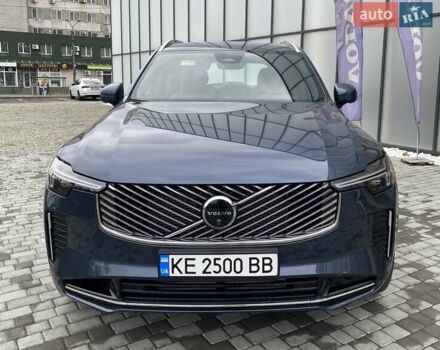 Синий Вольво XC90 Recharge, объемом двигателя 1.97 л и пробегом 1 тыс. км за 92677 $, фото 4 на Automoto.ua