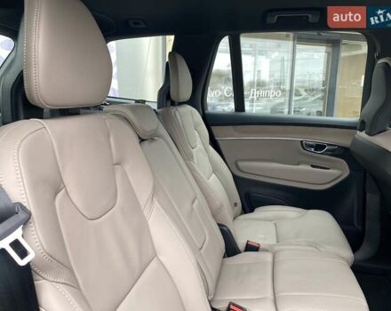 Синий Вольво XC90 Recharge, объемом двигателя 1.97 л и пробегом 1 тыс. км за 92677 $, фото 18 на Automoto.ua