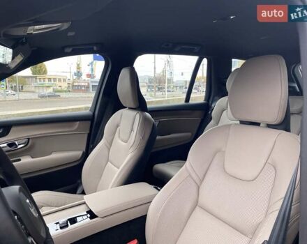 Синий Вольво XC90 Recharge, объемом двигателя 1.97 л и пробегом 1 тыс. км за 92677 $, фото 41 на Automoto.ua