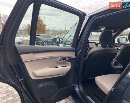 Синий Вольво XC90 Recharge, объемом двигателя 1.97 л и пробегом 1 тыс. км за 92677 $, фото 33 на Automoto.ua