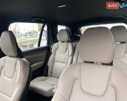 Синий Вольво XC90 Recharge, объемом двигателя 1.97 л и пробегом 1 тыс. км за 92677 $, фото 44 на Automoto.ua