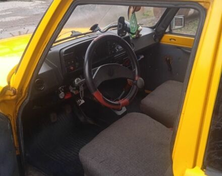 Желтый Вартбург 1.3, объемом двигателя 1.3 л и пробегом 55 тыс. км за 604 $, фото 3 на Automoto.ua