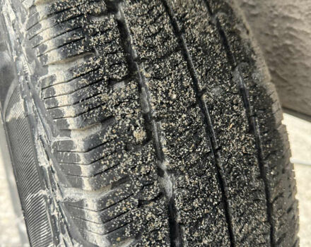 Weekend ВЄ3 2013 у Львові на Automoto.ua Сірий Weekend ВЄ3, об'ємом двигуна 0 л та пробігом 1 тис. км за 2700 $, фото 2 на Automoto.ua