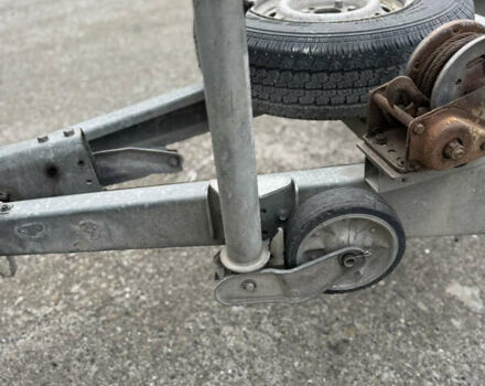 Weekend ВЄ3 2013 у Львові на Automoto.ua Сірий Weekend ВЄ3, об'ємом двигуна 0 л та пробігом 1 тис. км за 2700 $, фото 7 на Automoto.ua