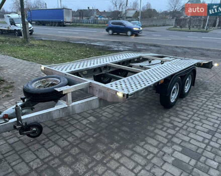 Серый Weekend W350B, объемом двигателя 0 л и пробегом 70 тыс. км за 3000 $, фото 4 на Automoto.ua