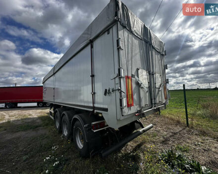 Віелтон НС 2005 у Умани на Automoto.ua Сірий Віелтон НС, об'ємом двигуна 0 л та пробігом 0 тис. км за 27000 $, фото 4 на Automoto.ua