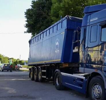 Черный Виелтон НВ, объемом двигателя 0 л и пробегом 280 тыс. км за 20500 $, фото 6 на Automoto.ua