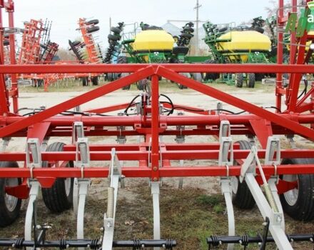Віл-Річ 2800, об'ємом двигуна 0 л та пробігом 0 тис. км за 22000 $, фото 4 на Automoto.ua