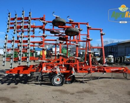 Красный Вил-Рич 3400, объемом двигателя 0 л и пробегом 0 тыс. км за 33721 $, фото 10 на Automoto.ua