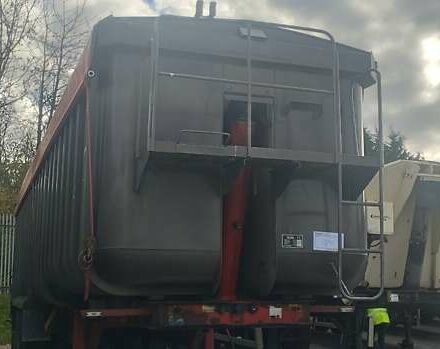 Красный Вилкокс Tipper LTD, объемом двигателя 0 л и пробегом 100 тыс. км за 16500 $, фото 7 на Automoto.ua