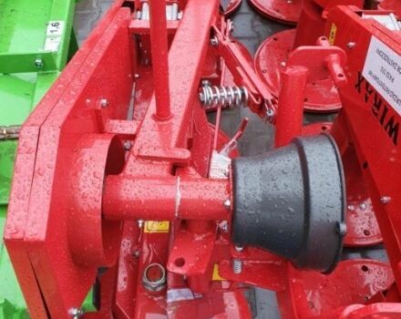 Червоний Віракс Другая, об'ємом двигуна 0 л та пробігом 0 тис. км за 61589 $, фото 3 на Automoto.ua