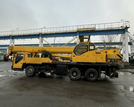 Желтый ХЦМГ КУ, объемом двигателя 9.7 л и пробегом 270 тыс. км за 100000 $, фото 6 на Automoto.ua