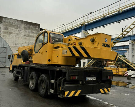 Желтый ХЦМГ КУ, объемом двигателя 9.7 л и пробегом 270 тыс. км за 100000 $, фото 5 на Automoto.ua