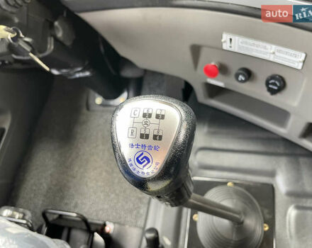 Жовтий ХЦМГ QY30K5, об'ємом двигуна 8.8 л та пробігом 3 тис. км за 220000 $, фото 22 на Automoto.ua
