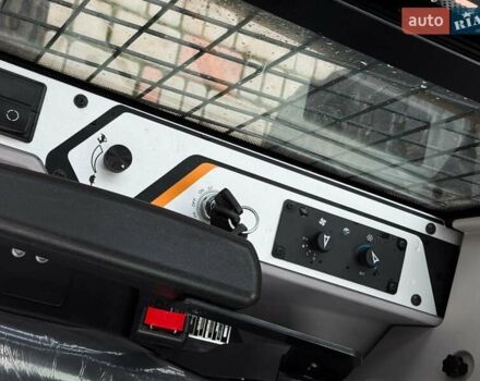 Желтый ХЦМГ XC 760K, объемом двигателя 3.3 л и пробегом 1 тыс. км за 45999 $, фото 27 на Automoto.ua