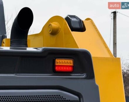 Желтый ХЦМГ XC 760K, объемом двигателя 3.3 л и пробегом 1 тыс. км за 45999 $, фото 33 на Automoto.ua