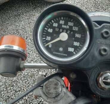 Красный Ява-cz 350, объемом двигателя 0.25 л и пробегом 1 тыс. км за 1925 $, фото 5 на Automoto.ua