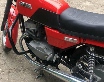 Красный Ява-cz 350, объемом двигателя 0 л и пробегом 60 тыс. км за 2000 $, фото 2 на Automoto.ua