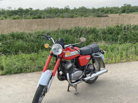 Ява-cz 634 1979 у Самборе на Automoto.ua Червоний Ява-cz 634, об'ємом двигуна 0.35 л та пробігом 17 тис. км за 900 $, фото 1 на Automoto.ua