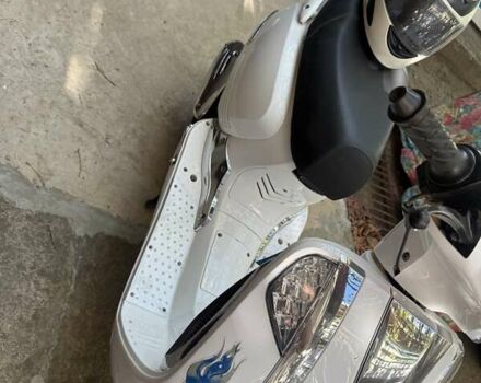 Белый Уибен YB 125T-12, объемом двигателя 0.13 л и пробегом 2 тыс. км за 713 $, фото 1 на Automoto.ua