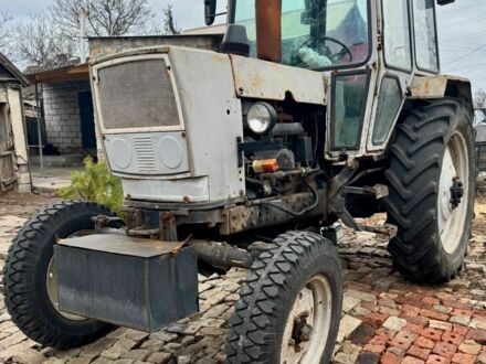 ЮМЗ 6 1991 у Новомиргороде на Automoto.ua Сірий ЮМЗ 6, об'ємом двигуна 2.5 л та пробігом 200 тис. км за 130000 $, фото 1 на Automoto.ua