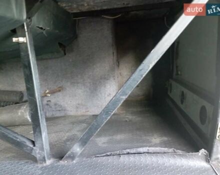 Синий Ютонг 6831, объемом двигателя 5.88 л и пробегом 405 тыс. км за 8000 $, фото 6 на Automoto.ua