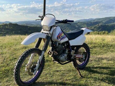Ямаха 3302 1995 у Сваляве на Automoto.ua Ямаха 3302, об'ємом двигуна 0.4 л та пробігом 0 тис. км за 1200 $, фото 1 на Automoto.ua
