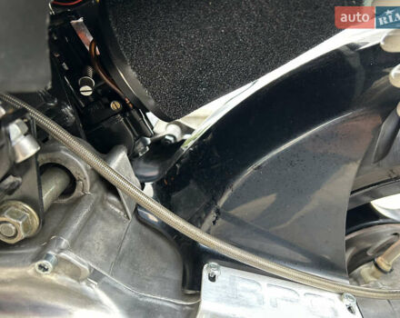 Ямаха Aerox 2001 у Дніпро (Дніпропетровську) на Automoto.ua Червоний Ямаха Aerox, об'ємом двигуна 0.05 л та пробігом 1 тис. км за 4000 $, фото 19 на Automoto.ua