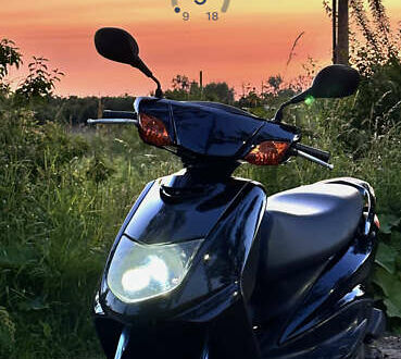 Ямаха Cygnus 2007 у Городке на Automoto.ua Чорний Ямаха Cygnus, об'ємом двигуна 0.12 л та пробігом 40 тис. км за 677 $, фото 1 на Automoto.ua