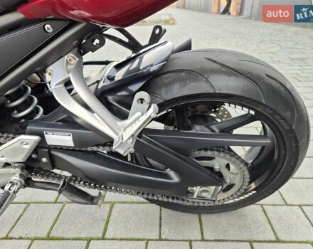 Червоний Ямаха ФЗ-С, об'ємом двигуна 1 л та пробігом 31 тис. км за 7700 $, фото 27 на Automoto.ua