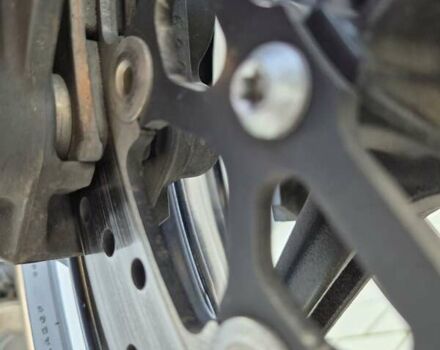 Червоний Ямаха ФЗ-С, об'ємом двигуна 1 л та пробігом 31 тис. км за 7700 $, фото 12 на Automoto.ua