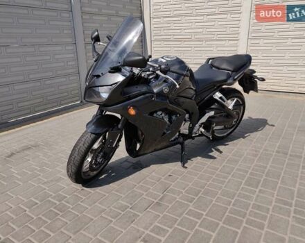 Черный Ямаха ФЗ, объемом двигателя 1 л и пробегом 49 тыс. км за 6580 $, фото 1 на Automoto.ua
