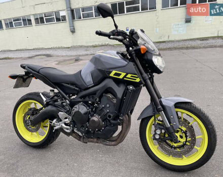 Сірий Ямаха FZ, об'ємом двигуна 0.85 л та пробігом 42 тис. км за 8500 $, фото 1 на Automoto.ua