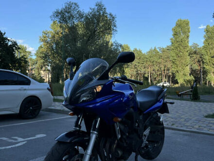 Ямаха ФЗ 2009 в Чернигове на Automoto.ua Синий Ямаха ФЗ, объемом двигателя 0.6 л и пробегом 40 тыс. км за 4700 $, фото 1 на Automoto.ua