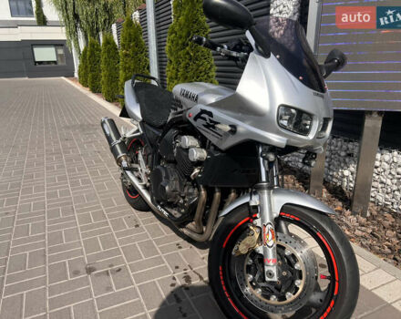Серый Ямаха ФЗР, объемом двигателя 0.4 л и пробегом 70 тыс. км за 2900 $, фото 1 на Automoto.ua