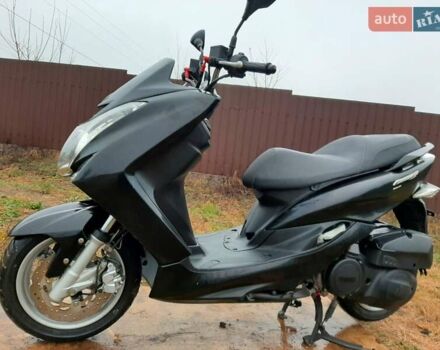 Чорний Ямаха Majesty, об'ємом двигуна 0 л та пробігом 28 тис. км за 2000 $, фото 1 на Automoto.ua