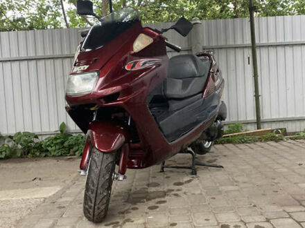 Ямаха Маджести 2007 в Нежине на Automoto.ua Красный Ямаха Маджести, объемом двигателя 0.25 л и пробегом 2 тыс. км за 843 $, фото 1 на Automoto.ua