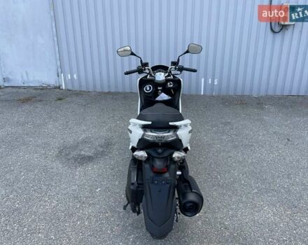 Ямаха Маджести, объемом двигателя 0 л и пробегом 17 тыс. км за 2100 $, фото 4 на Automoto.ua