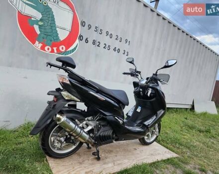 Ямаха Маджести, объемом двигателя 0 л и пробегом 30 тыс. км за 2099 $, фото 3 на Automoto.ua