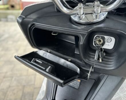 Ямаха Максам, объемом двигателя 0.25 л и пробегом 0 тыс. км за 1650 $, фото 10 на Automoto.ua