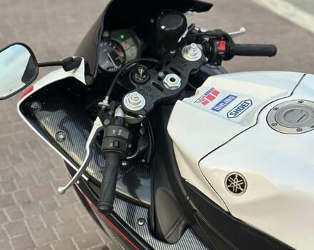 Білий Ямаха R1, об'ємом двигуна 1 л та пробігом 18 тис. км за 11500 $, фото 13 на Automoto.ua
