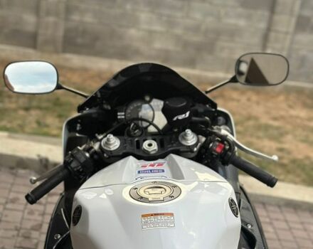 Білий Ямаха R1, об'ємом двигуна 1 л та пробігом 18 тис. км за 11500 $, фото 7 на Automoto.ua