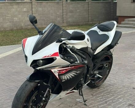 Білий Ямаха R1, об'ємом двигуна 1 л та пробігом 18 тис. км за 11500 $, фото 9 на Automoto.ua