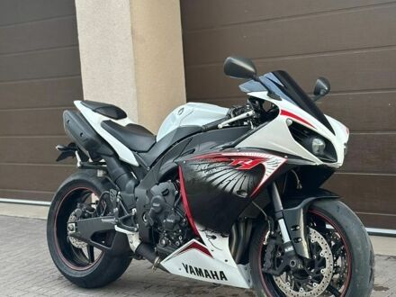 Білий Ямаха R1, об'ємом двигуна 1 л та пробігом 18 тис. км за 11500 $, фото 1 на Automoto.ua