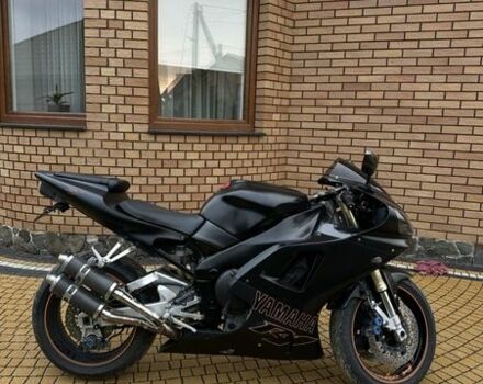Чорний Ямаха R1, об'ємом двигуна 1 л та пробігом 35 тис. км за 5000 $, фото 1 на Automoto.ua