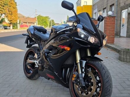 Чорний Ямаха R1, об'ємом двигуна 1 л та пробігом 19 тис. км за 7700 $, фото 1 на Automoto.ua